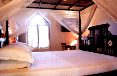 Accommodation in The Old Courtyard Hotel @Princess Street, Fort Cochin, Kerala India 