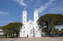 vallarpadam chruch in fort kochi
