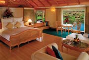 Honeymoon suite Accommodation Room-LeMeridien Cochin