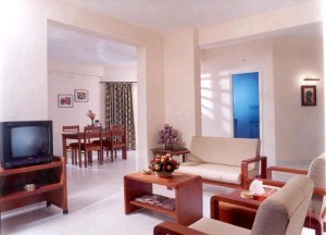 apartment accommodation at mermaid hotel vytilla