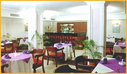 The metropolitan hotel facilities-bar